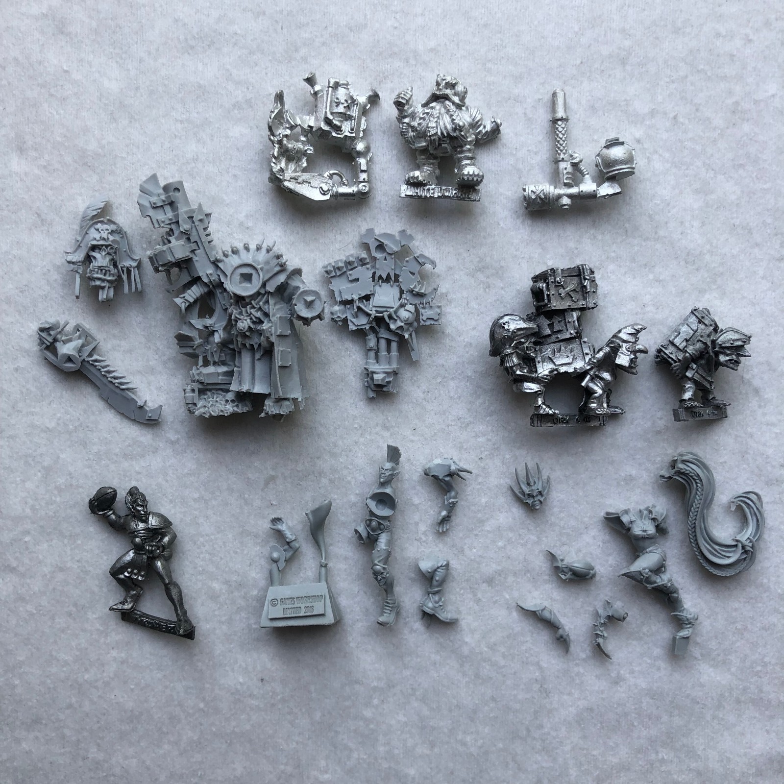 ORKS GROTS CHAOS WHITE DWARF ELFS BLOOD BOWL - Metal Finecast WH40k