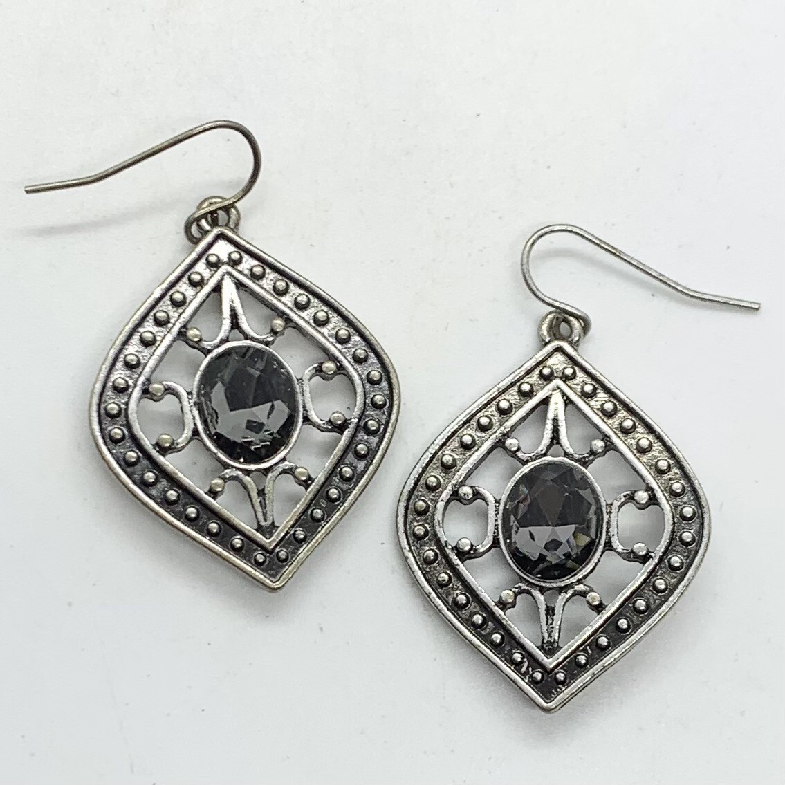 VTG GRAY RHINESTONE SILVER OPENWORK DANGLE EARRINGS HOOK 1.75”
