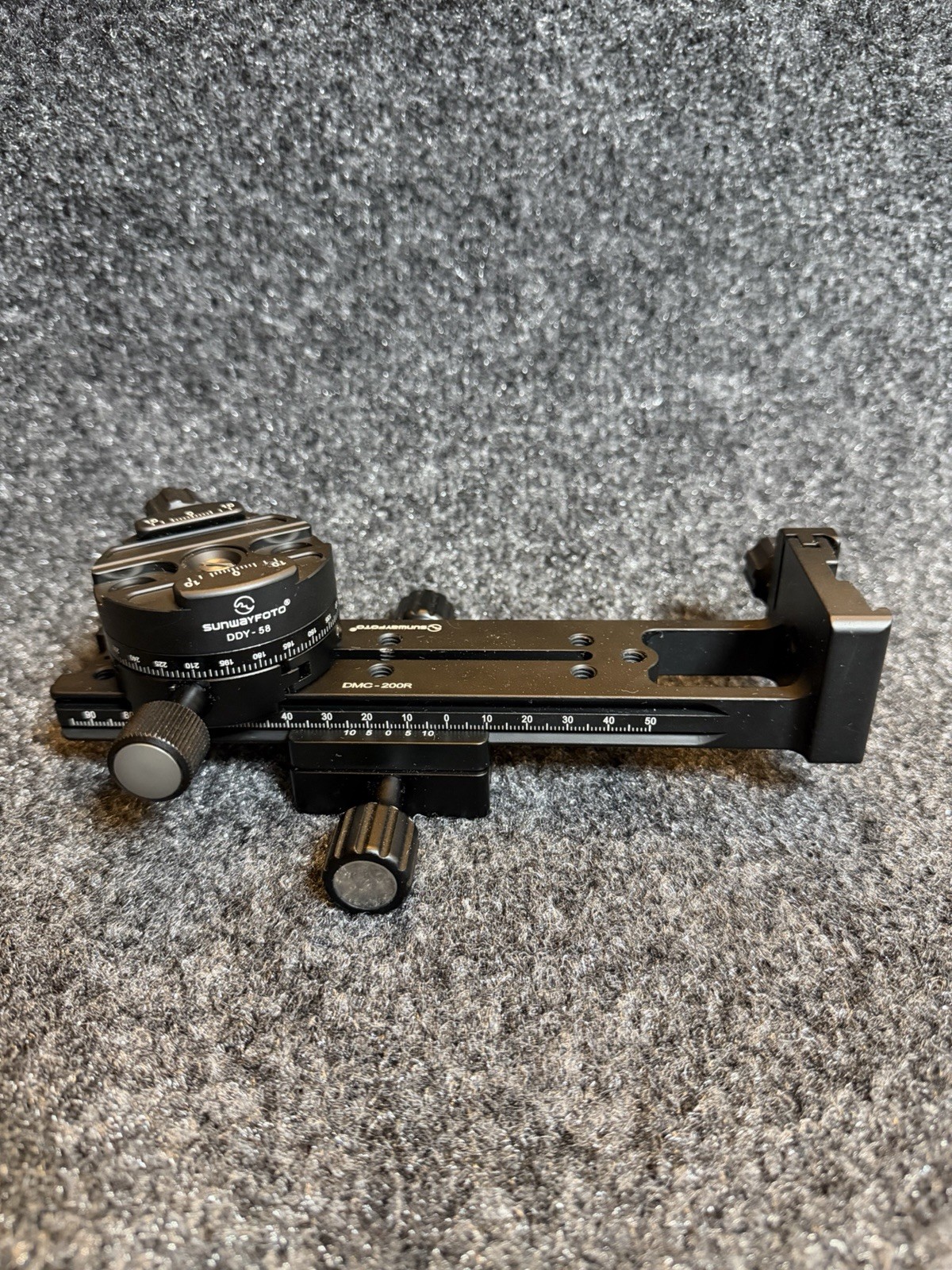 Sunwayfoto Rail With Clamps. DMC-200r. DDY-58. DBC-50.