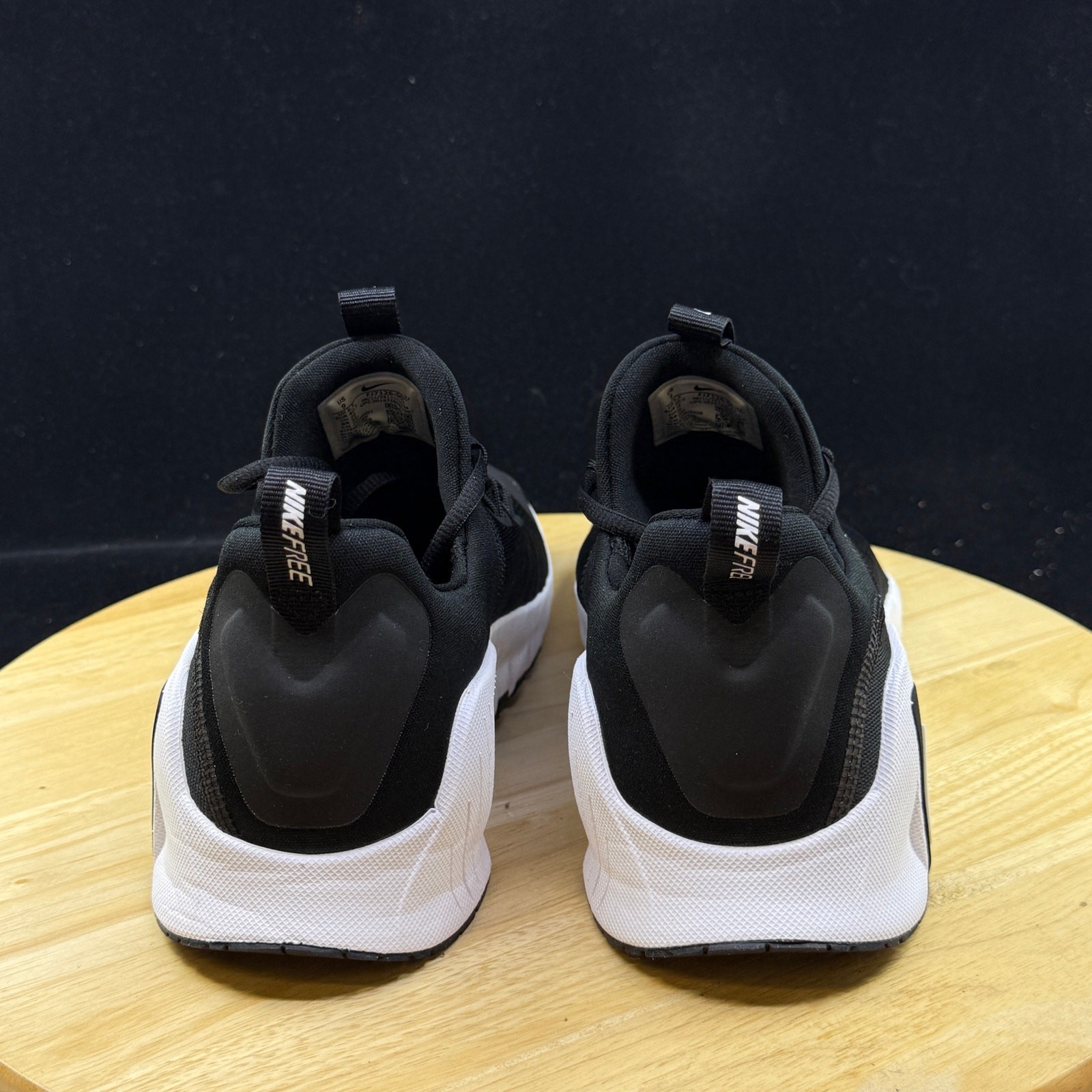 Nike Free Metcon 6 Men's Size 11 Black White Gym Athletic Shoes FJ7127-001
