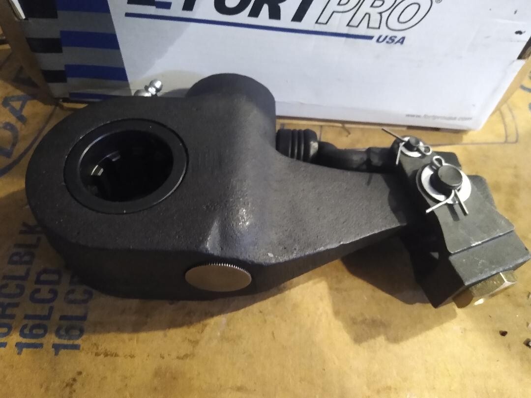Automatic Slack Adjuster 1 1/2" Diameter, 10 Teeth, 5 1/2" Arm Fortpro F224751