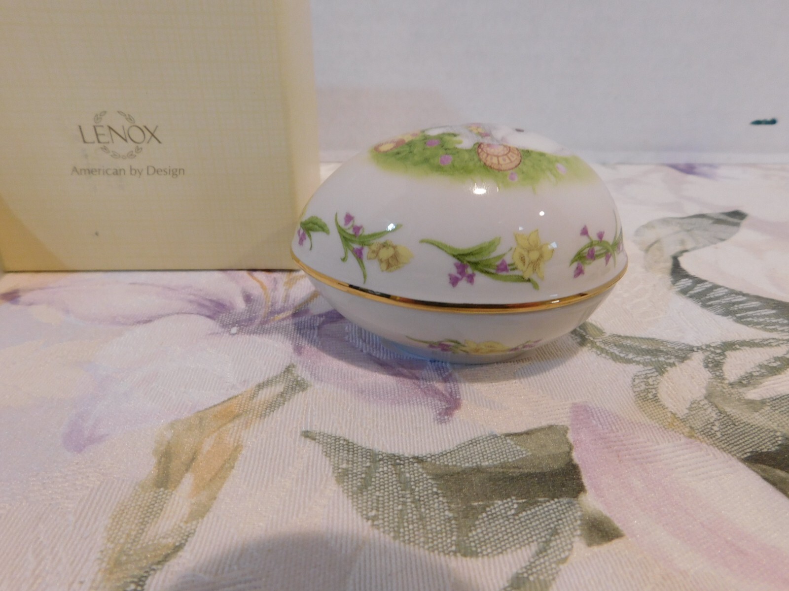 LENOX Spring Visitor Egg Box NIB #2