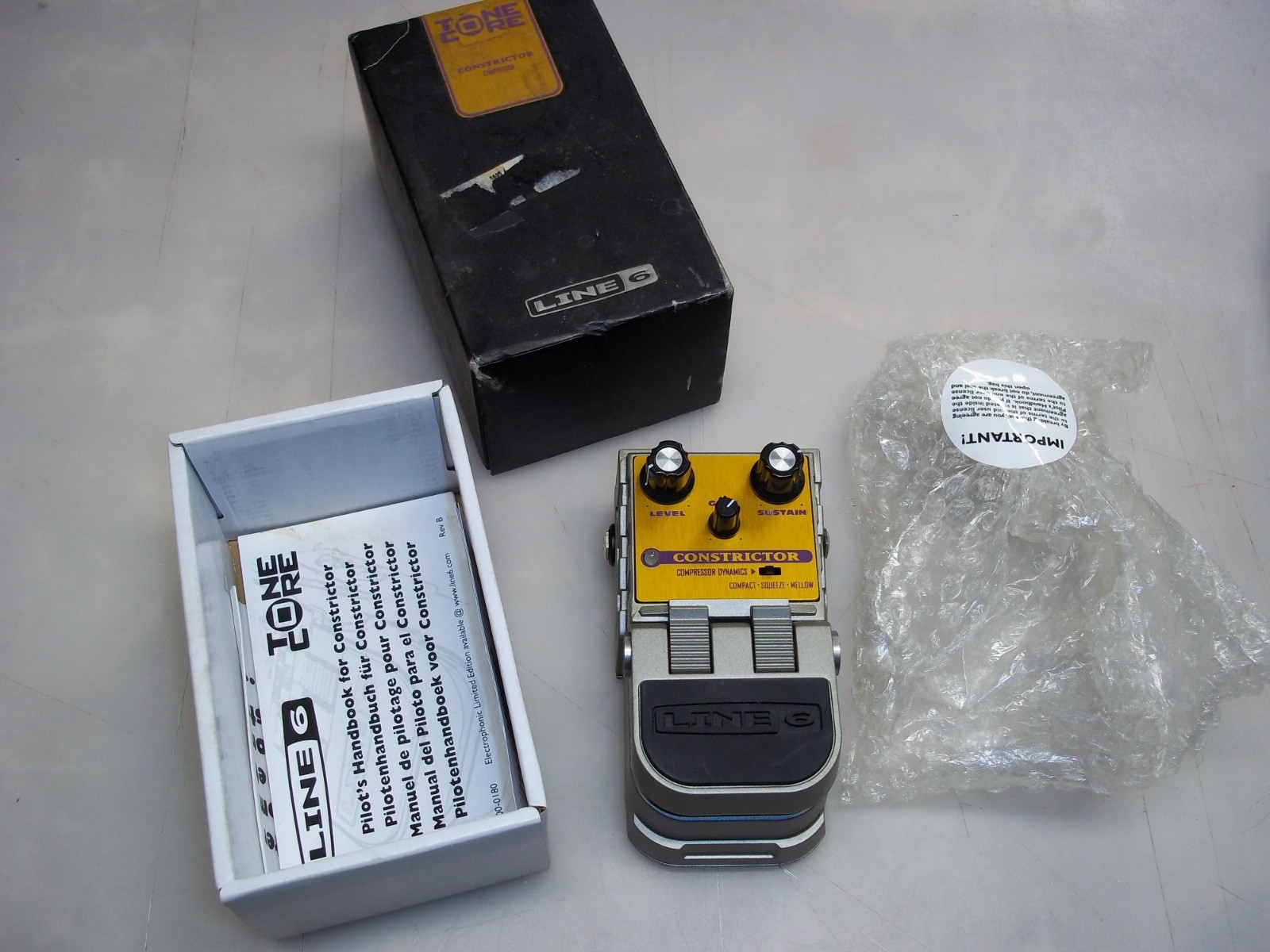 Line 6 Tone Core Constrictor Compressor Sustainer Guitar Effect Pedal
