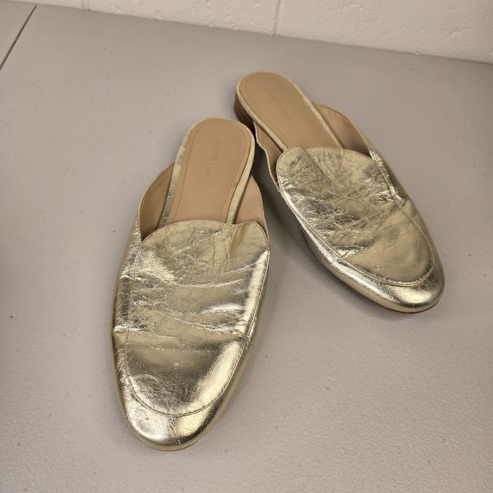 Country Road Mule Size 40 Gold Leather Slip On Loafer Flats Casual Women