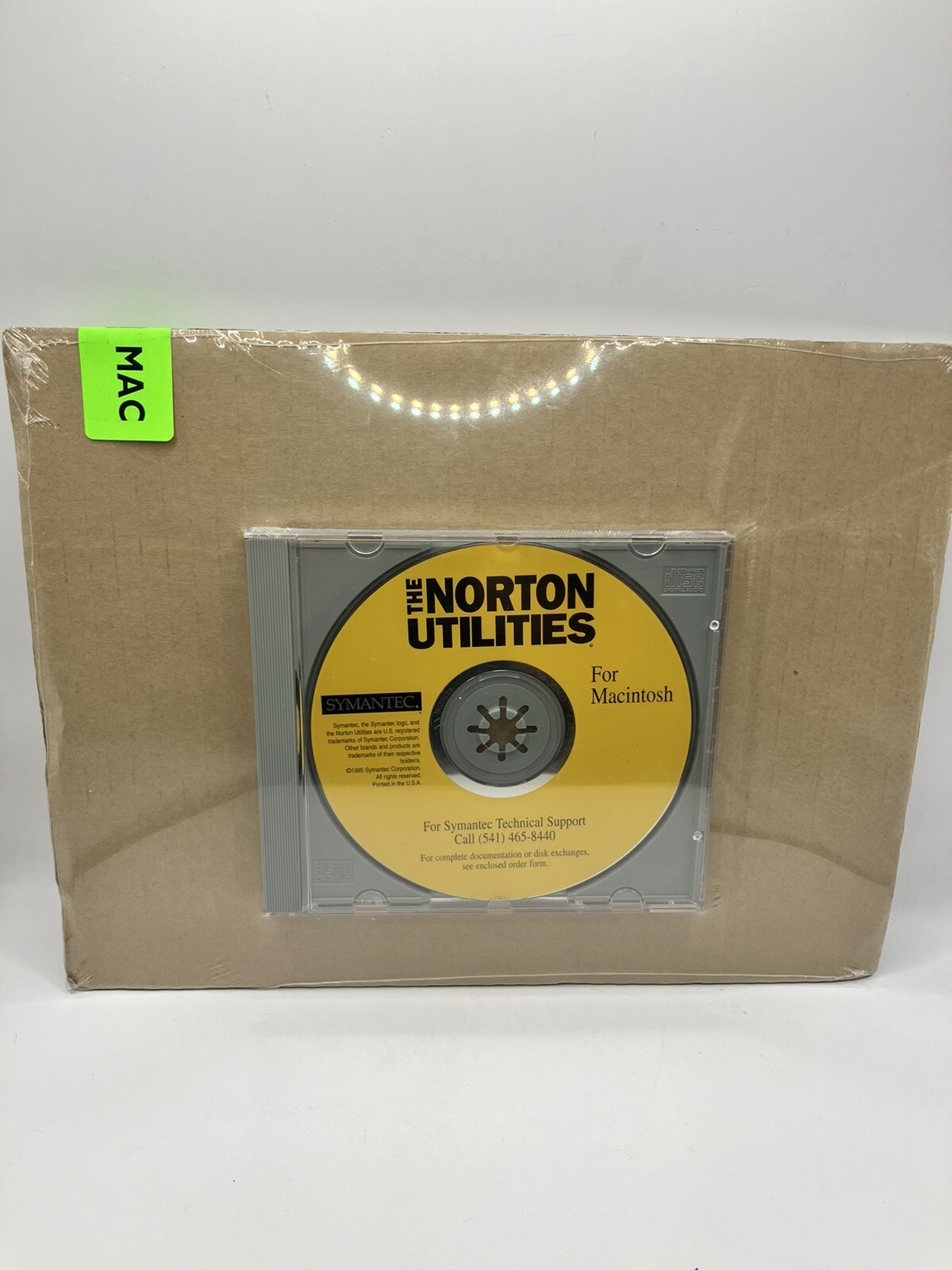 Symantec The Norton Utilities Version 3 soft cover & CD Version 3