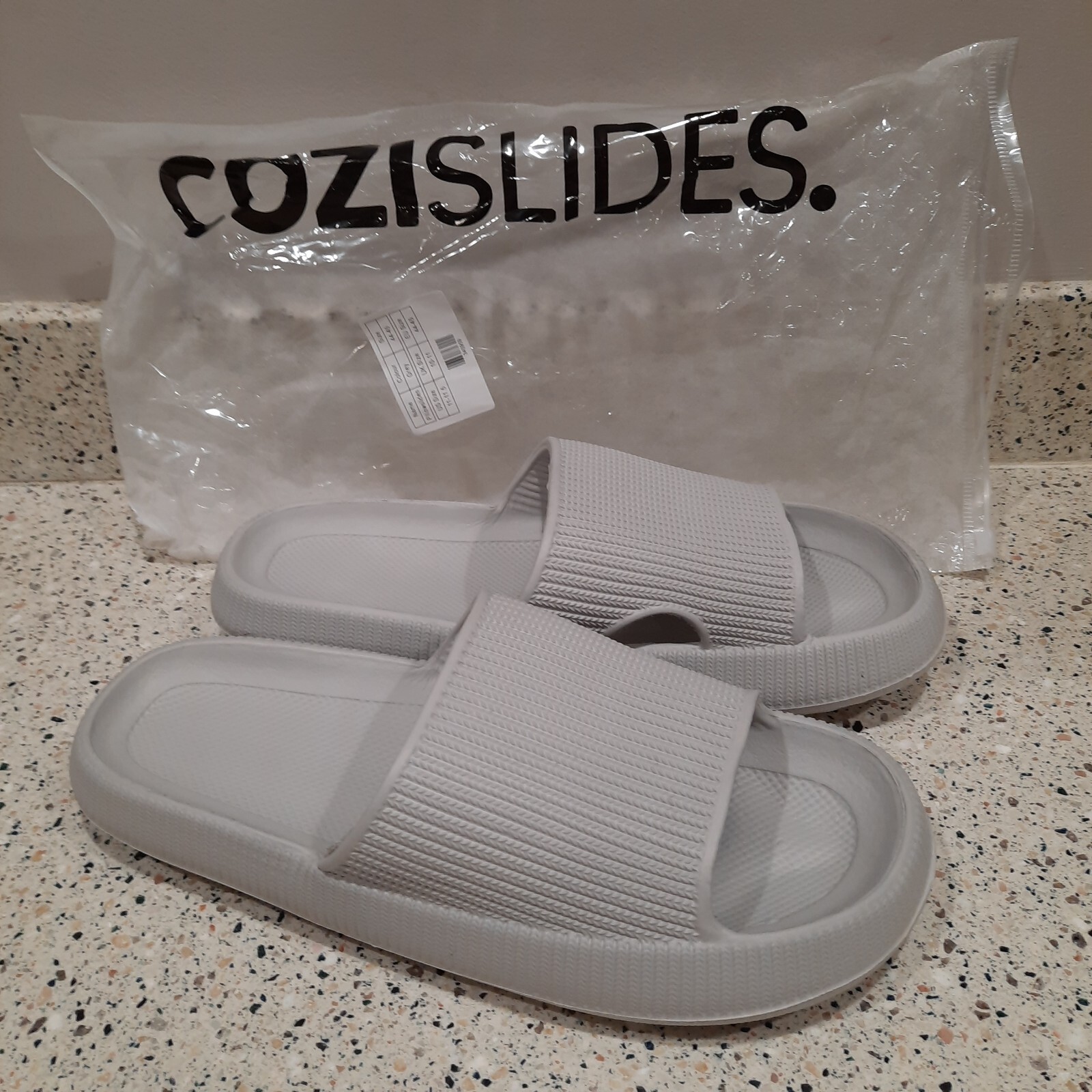 NEW Cozi Slides Gray Slip On US 11-11.5. EUR 44-45. UK 10-11 Mens