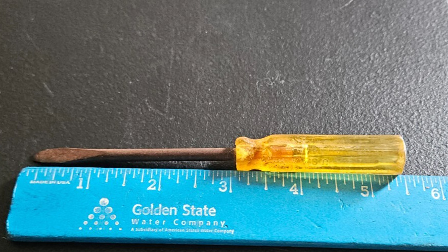 VINTAGE TRANSPARENT YELLOW HANDLE FLATHEAD SCREWDRIVER MADE IN U.S.A.