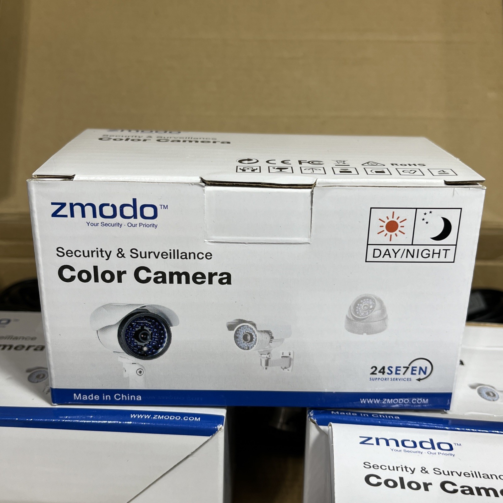 Zmodo 4 Color Camera Kit with Cables NEW