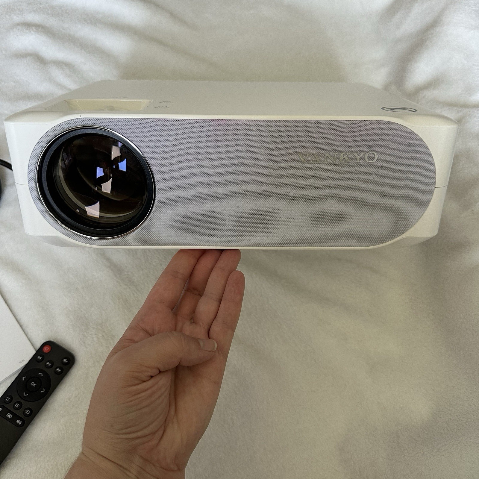 Vankyo Performance V630W Home Theater Projector White