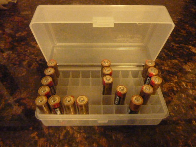 AA Battery Plastic Storage Box Bin Container HOLDS 50 BATTERIES ! (1) CLEAR