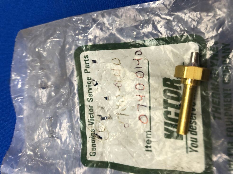 Victor Seat Assembly 0740-0140 OEM Very Old Vintage Stock  SS-V742