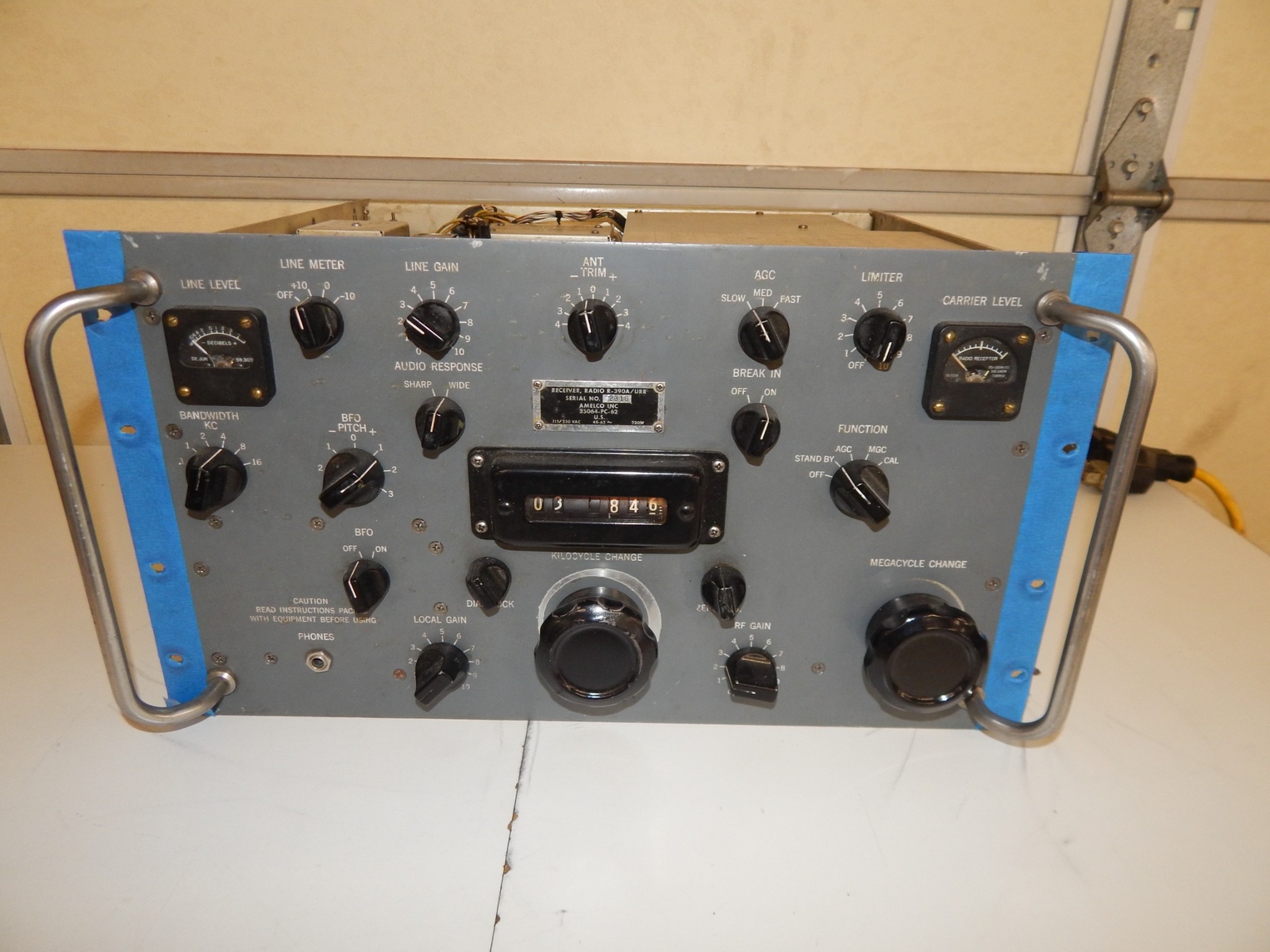 *TC* AMELCO  R-390A/URR R390A HF Communication Receiver  (WCR68)