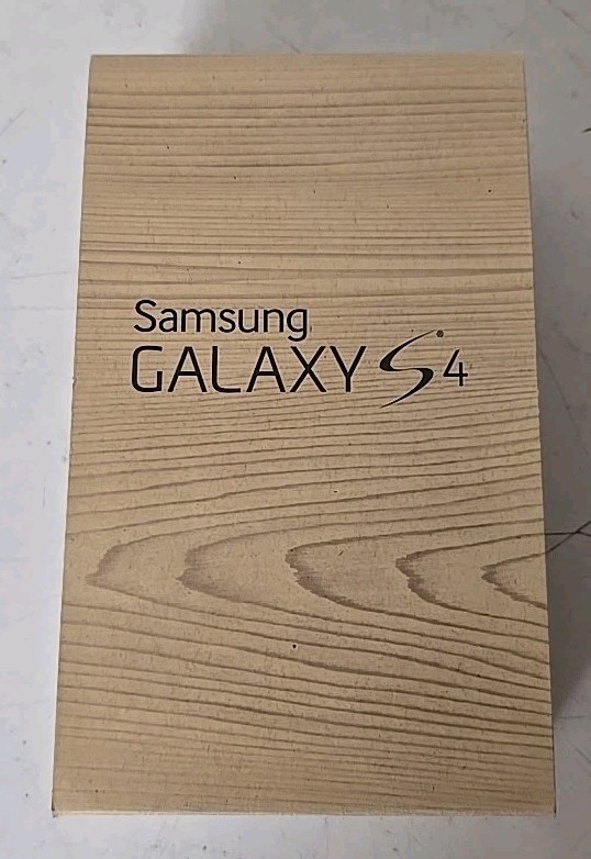 Samsung Galaxy S4 SM SCHI545 16GB Smartphone Black in Original Box
