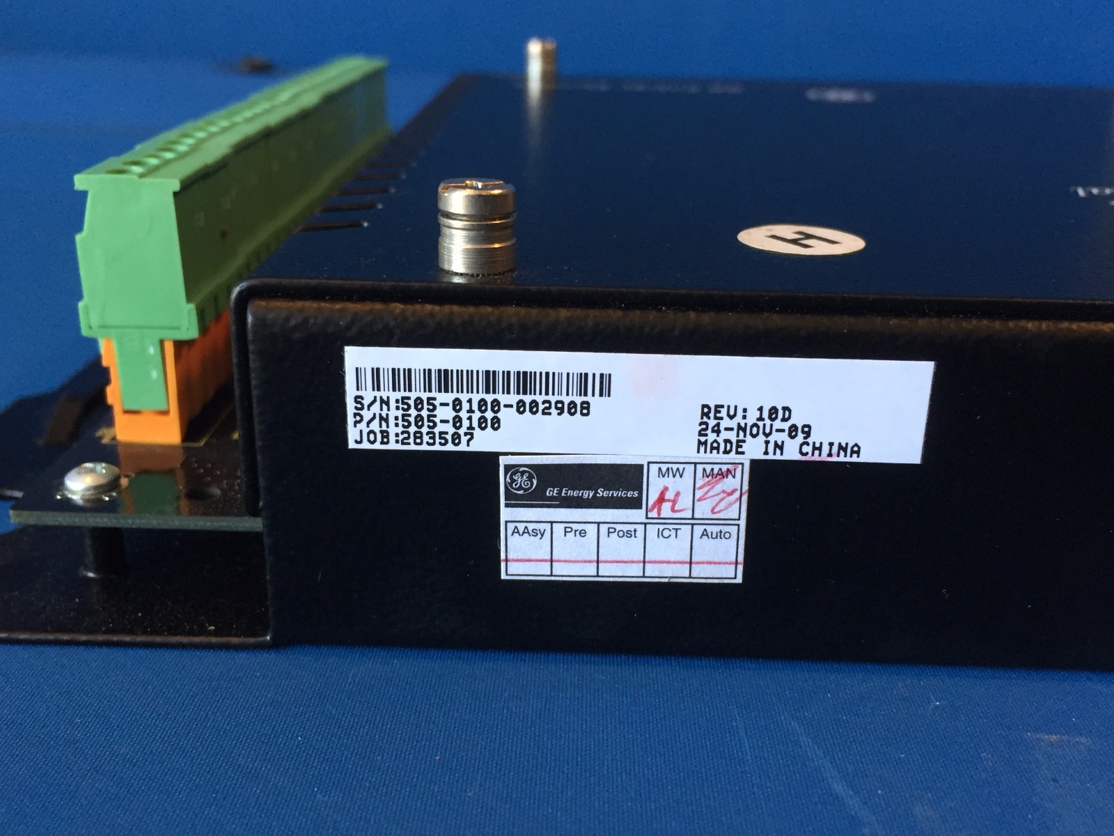 GE iBOX SUBSTATION CONTROLLER 540-0500 W/MDS 9710 DATA TRANSCEIVER