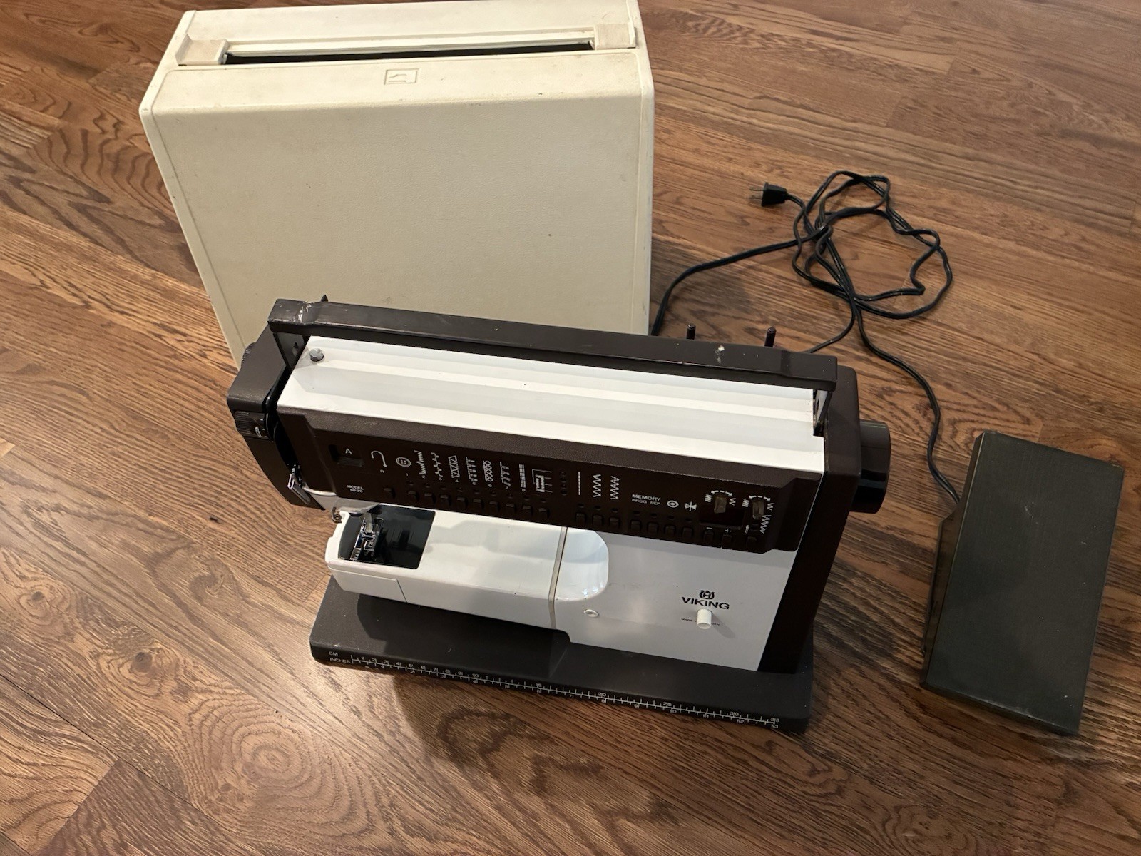 Husqvarna Sewing Machine 6690 6000 Series 790C Working Condition