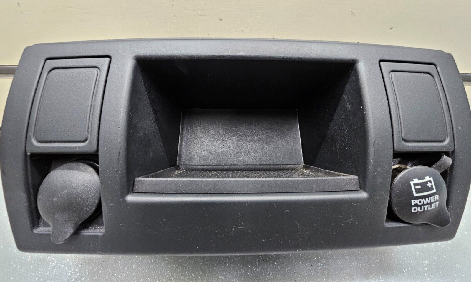 99-04 GRAND CHEROKEE Dash Bezel Lower ASHTRAY Coin Tray Heated Seat switch BLACK