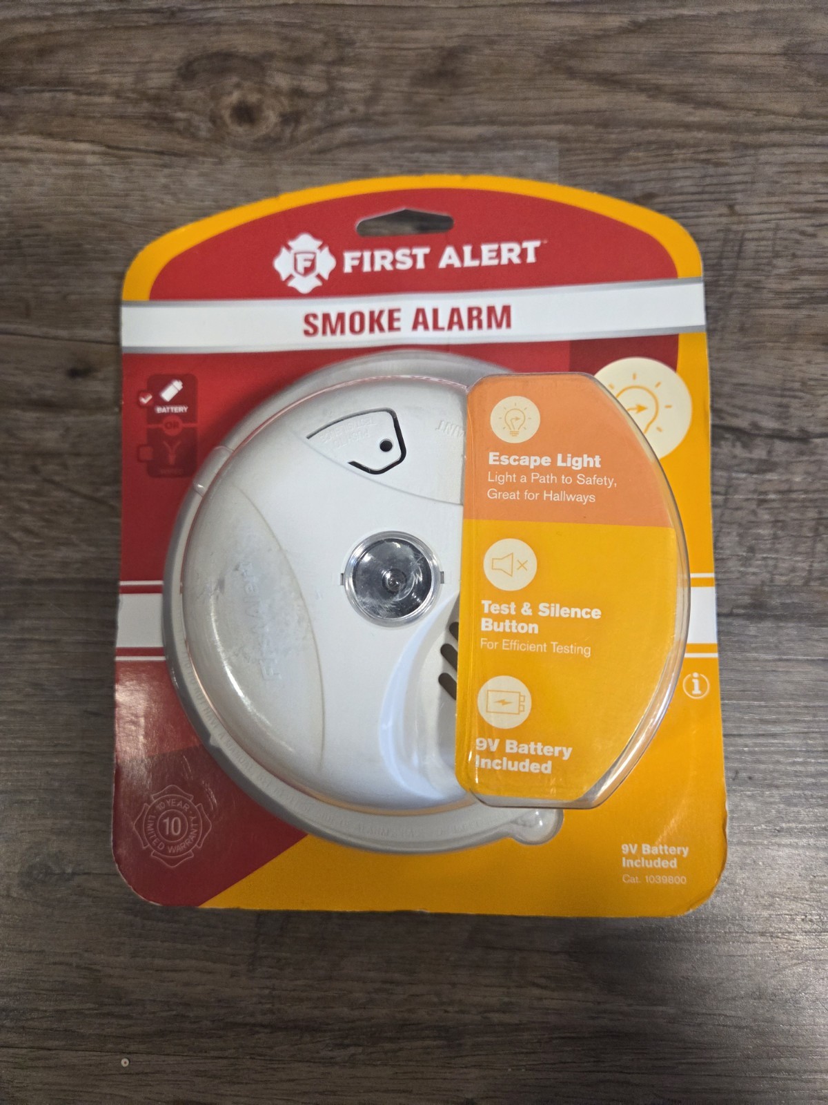 FIRST ALERT Battery Powered Smoke Detector With Escape Light Ionization Sensors