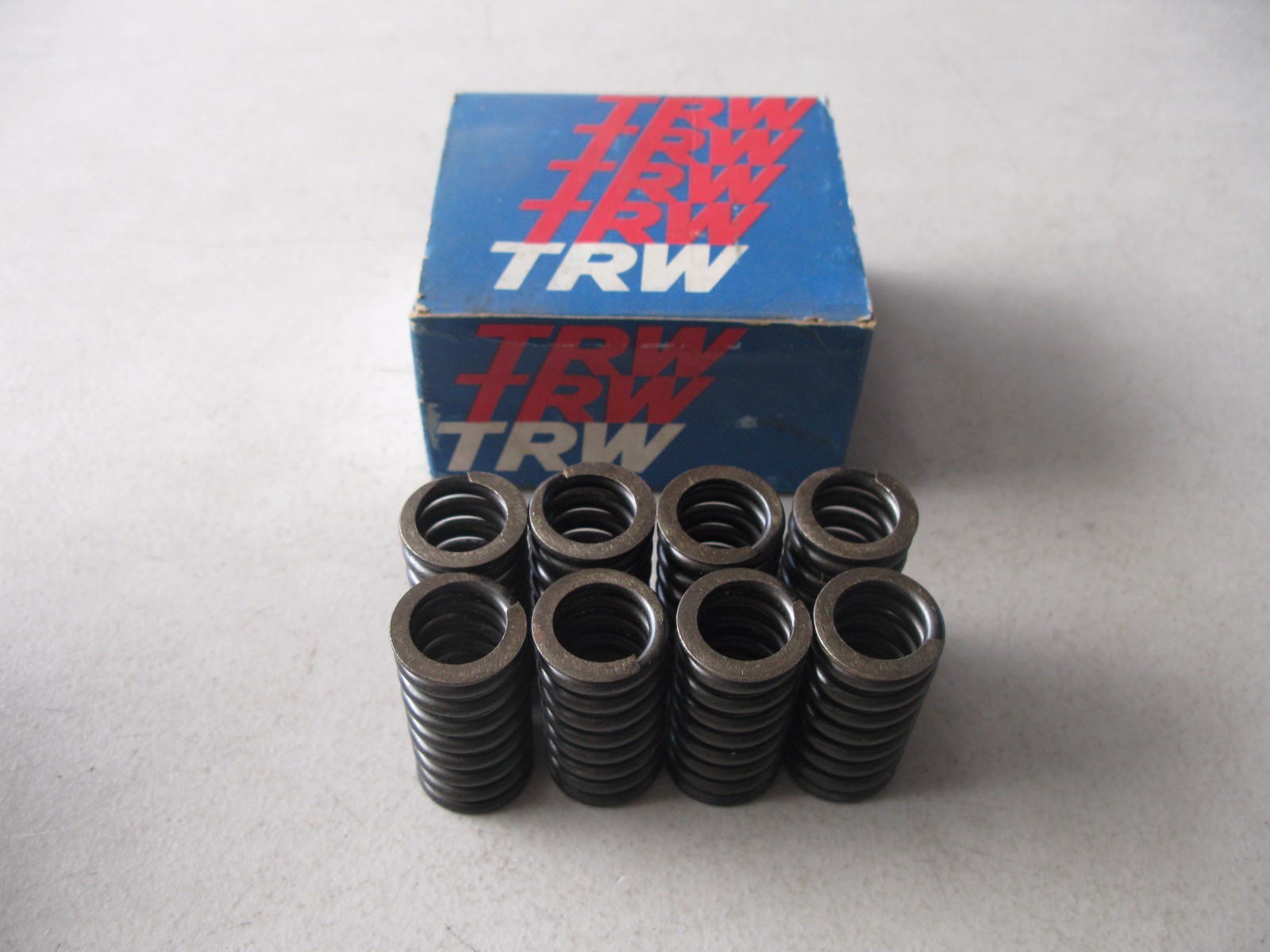 TRW Engine Valve Spring fit Caterpillar D336 1674 1676 (VS1069)