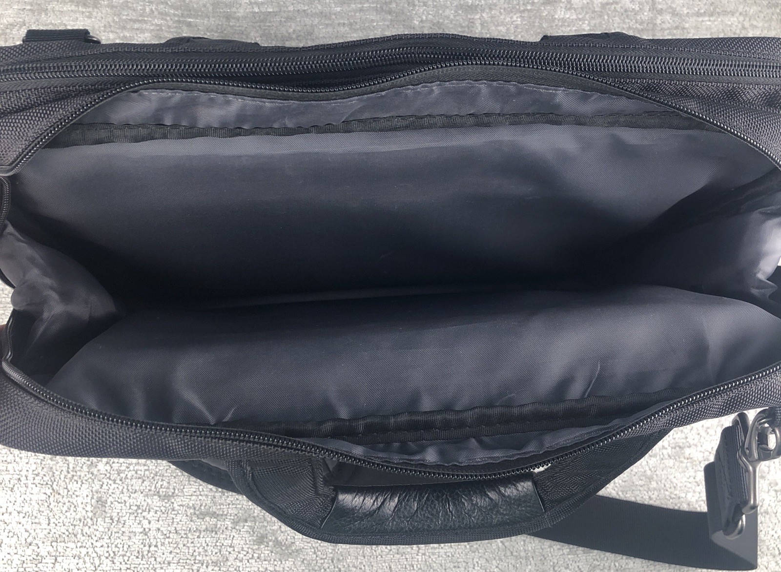 CODi BLACK LAPTOP BAG CASE LUGGAGE WITH SHOULDER STRAP