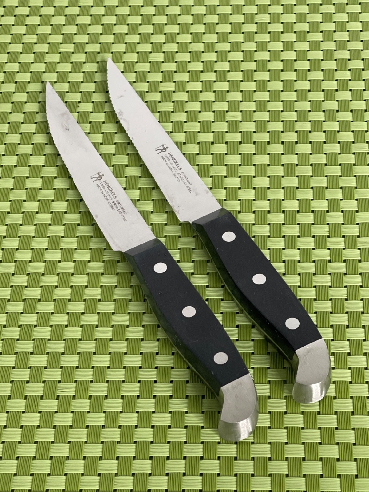 JA Henckels STATEMENT Stainless 13559-120 (4 1/2") 2 Steak Knives Full Tang - 9"