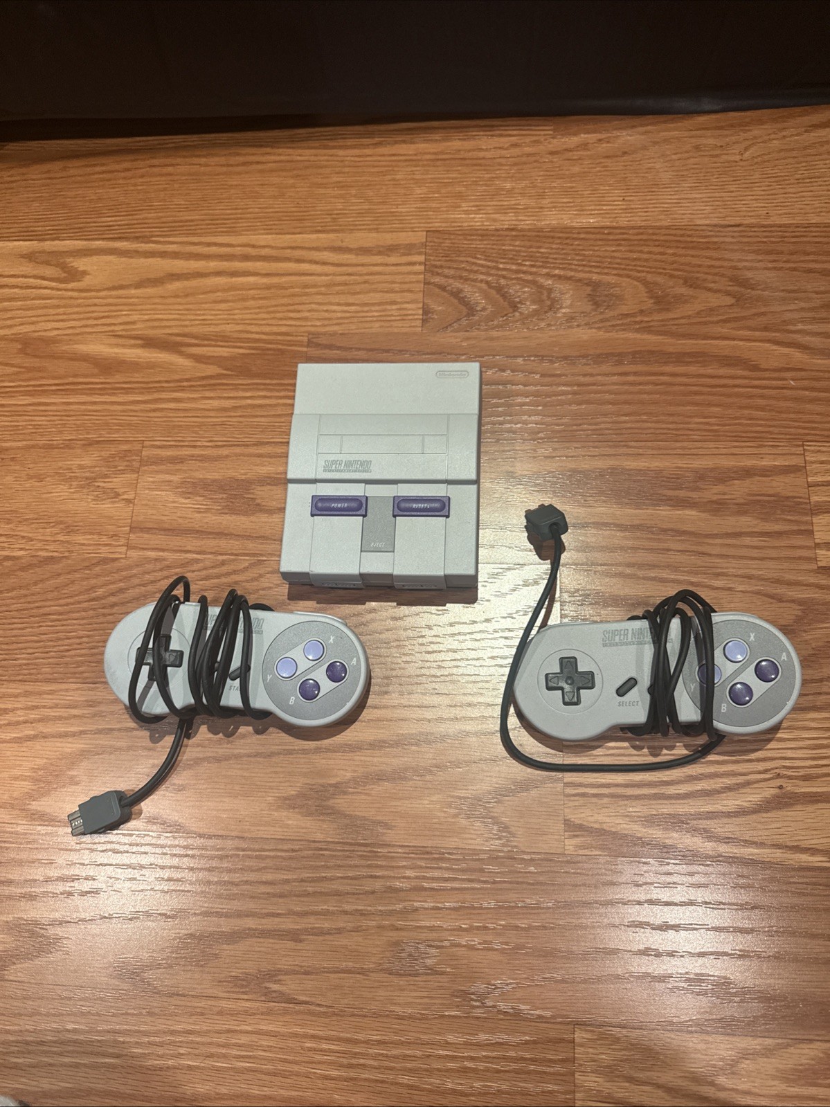 Nintendo Super NES Classic Edition SNES CLV-201 HDMI Cable 2 Controllers