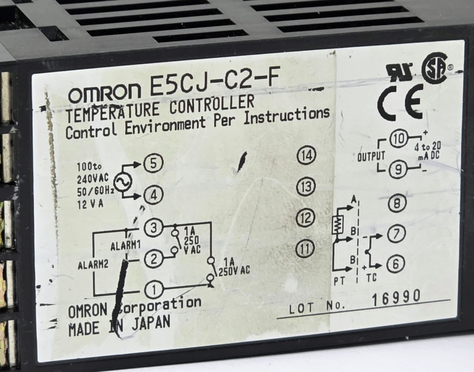 Omron E5CJ-C2-F Temperature Controller 100-240 VAC