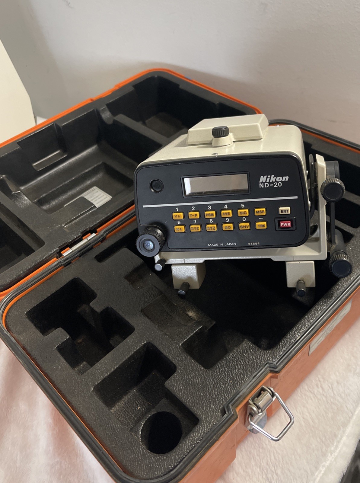 Nikon ND-20 Electronic Distance Meter With Hard Carrying Orange Case