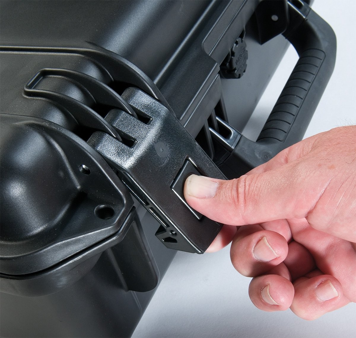 Pelican Storm iM2450 Case With Foam (Black)