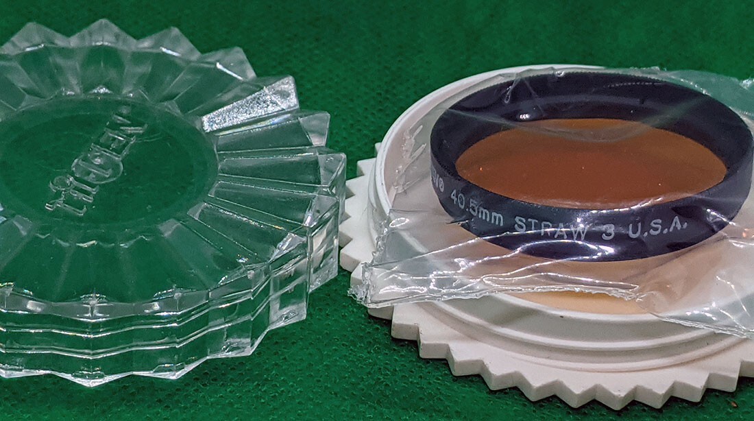 Tiffen 40.5mm Solid Color Filter  Solid Color Straw 3