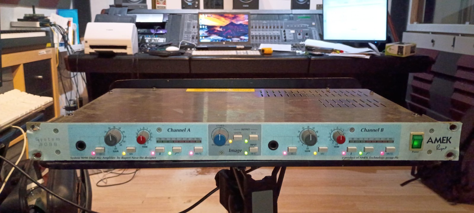 Amek dual pre system 9098