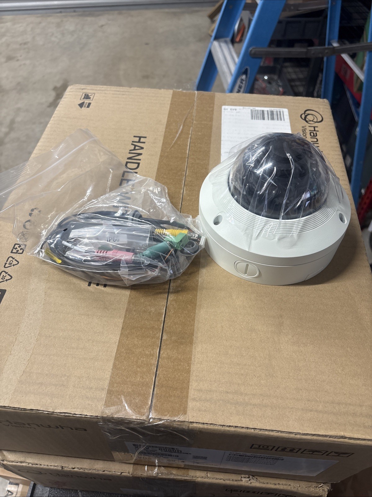 Hanwha Techwin X Series Network Dome Camera - White (XNV-8080R)