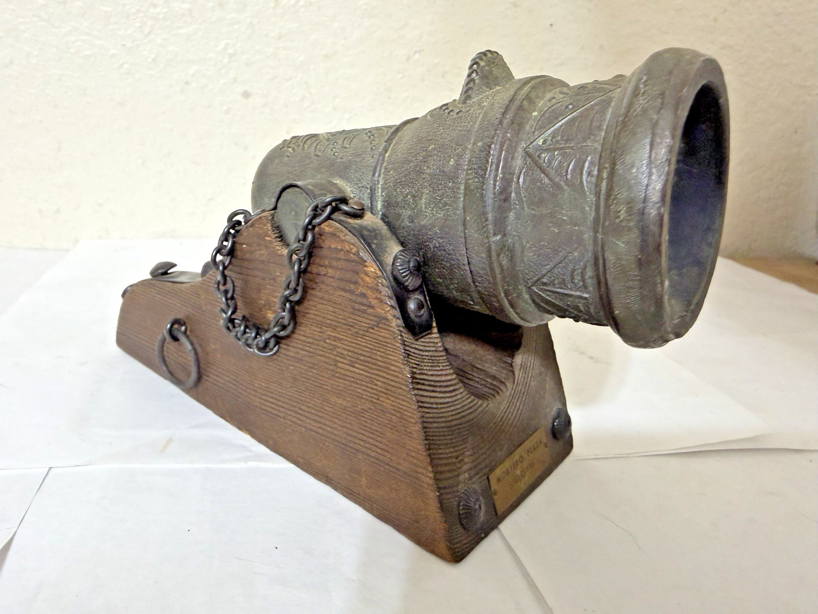 Vintage Mortero Plaza Siglo Edi Desk Top Cannon Steel, Cast Iron, Wood – Rotates