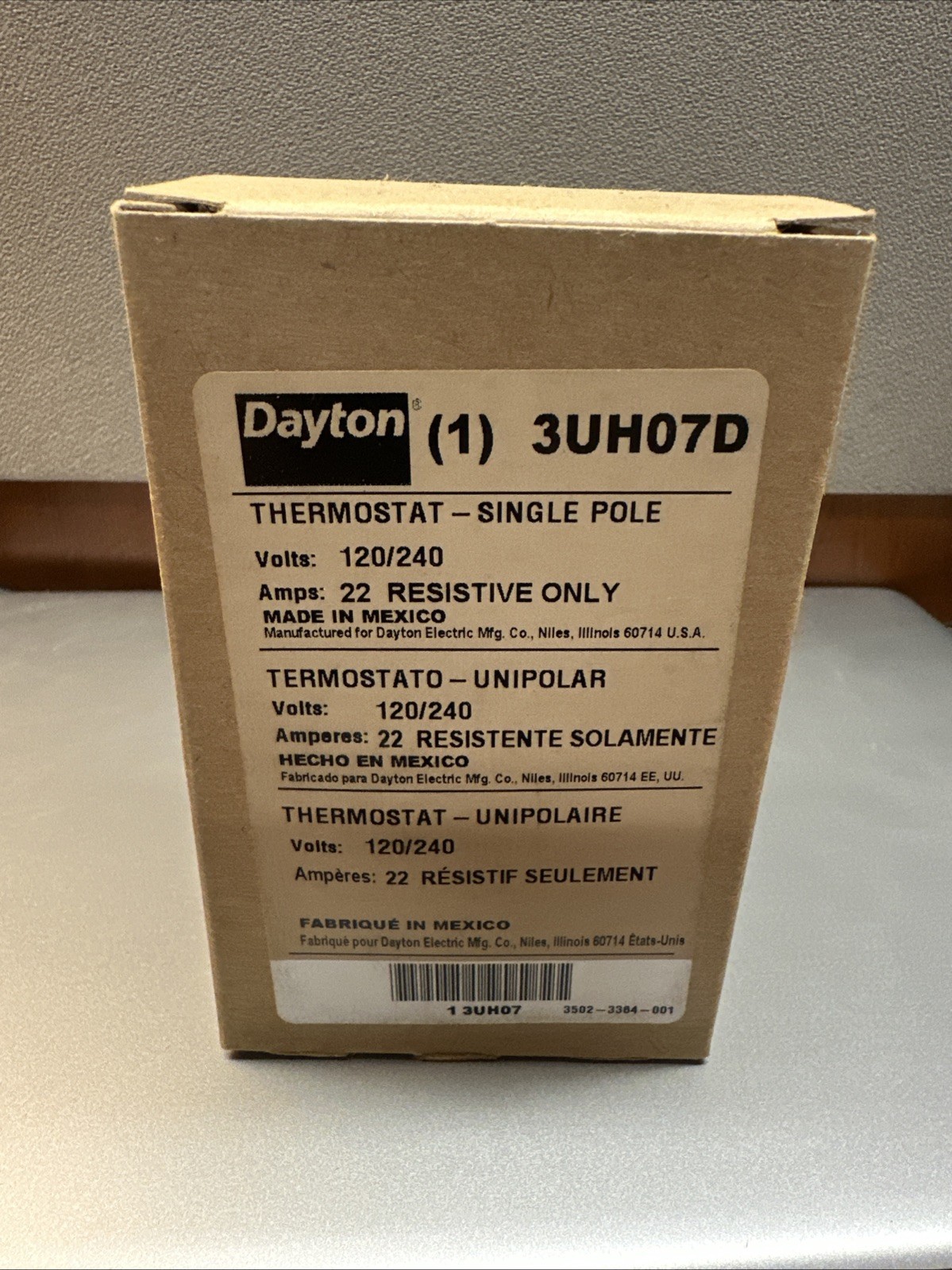 Dayton, 3UH07D, Thermostat -Single Pole, 120/240 Volts