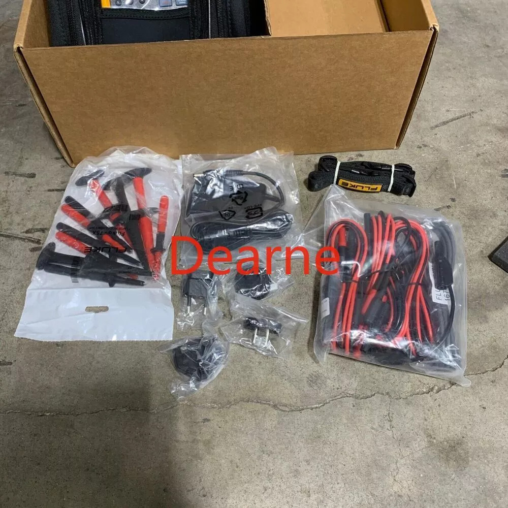 Fluke 753 Documenting Process Calibrator w/Accessories/NEW