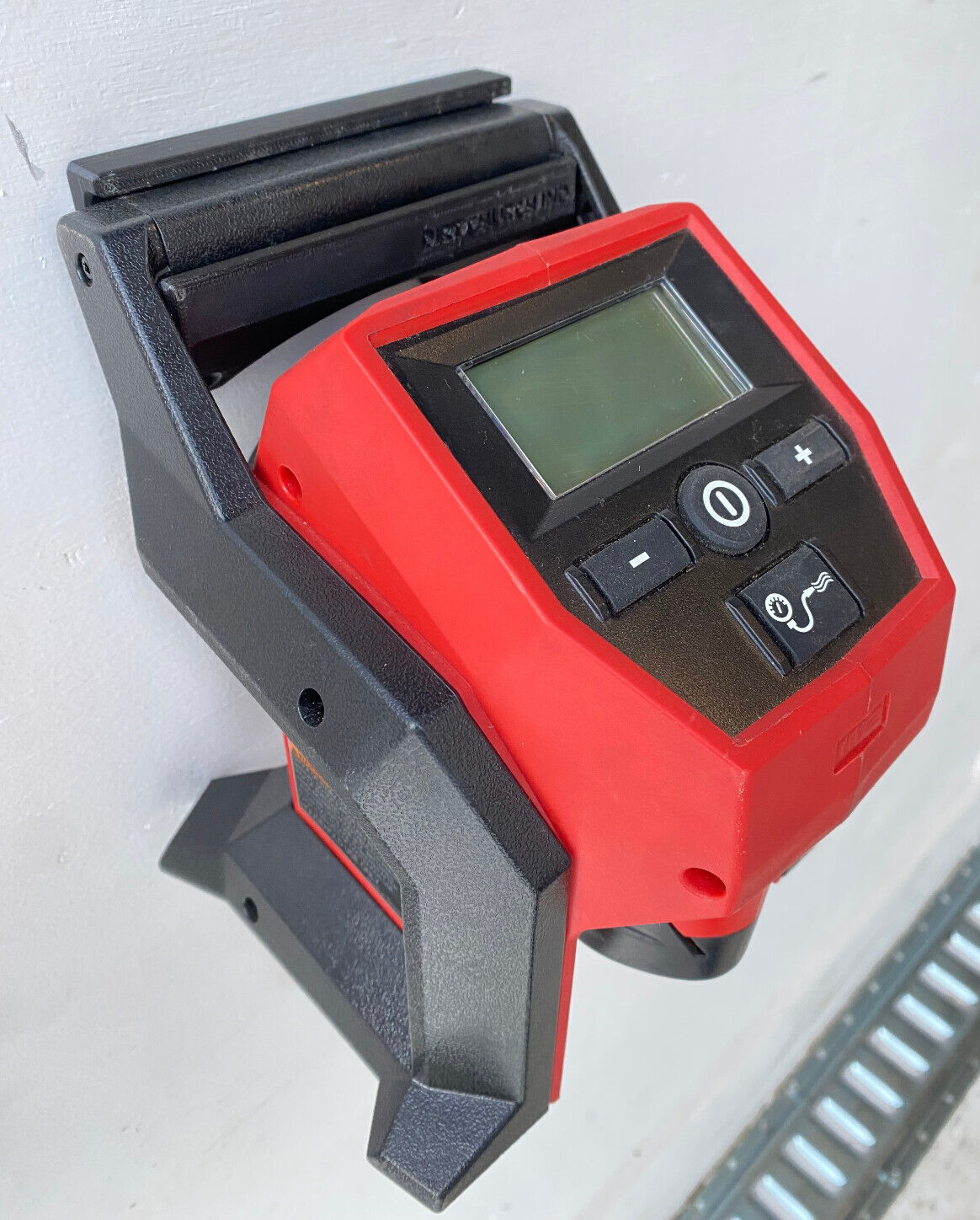 Milwaukee M12 Compact Inflator Wall Mount, PETG