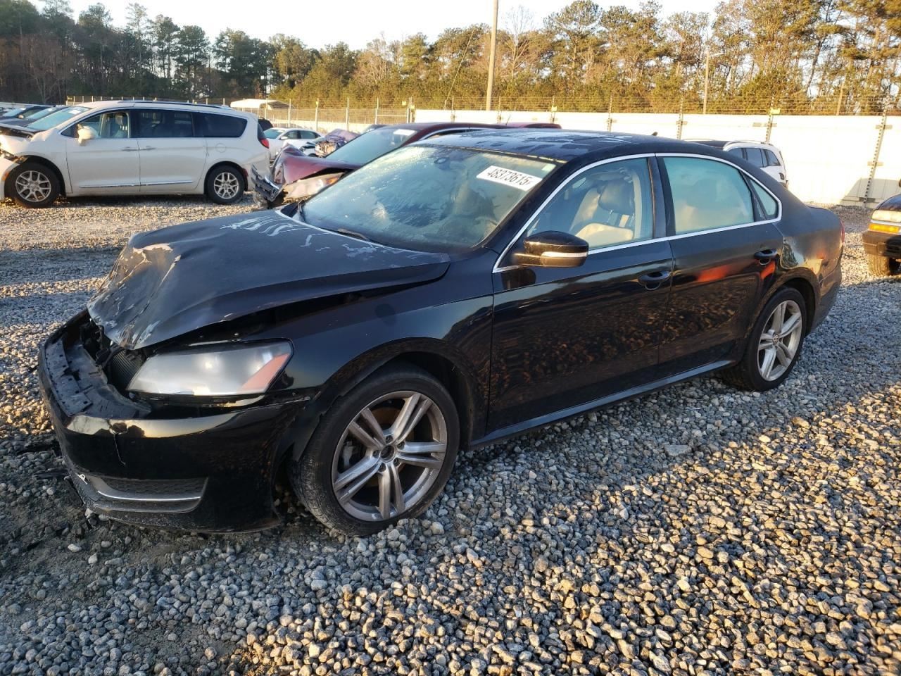 PASSAT    2014 Glove Box 4676354