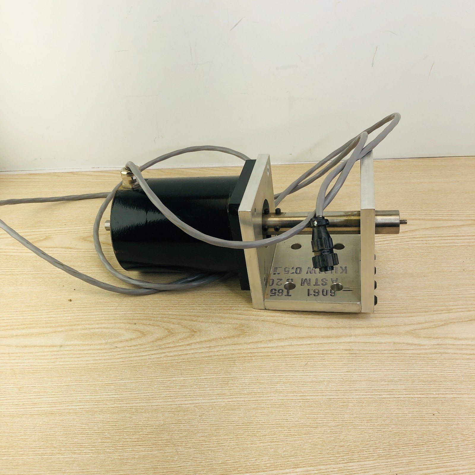 MicroKinetics Corporation 12M1625D 1618oz in Torque Stepper Motor + Tooling