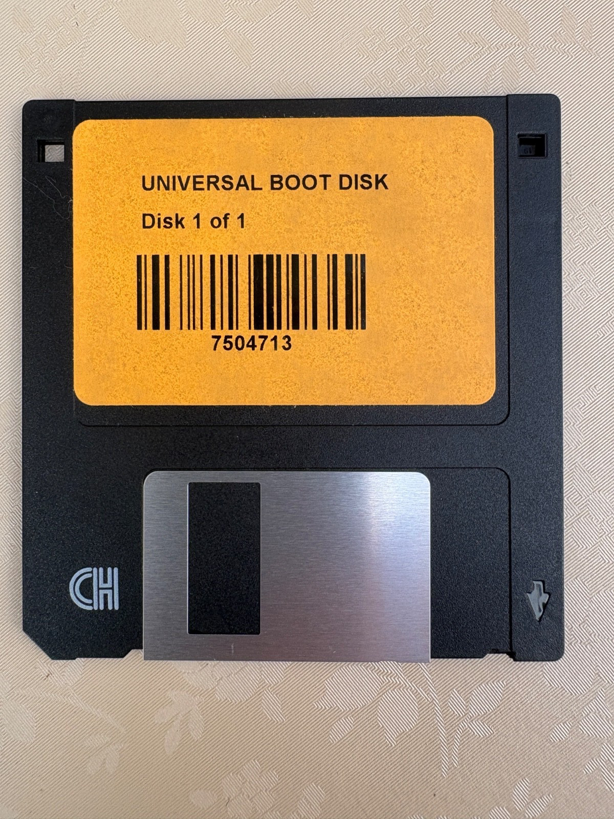 UNIVERSAL BOOT DISK 1 OF 1 7504713
