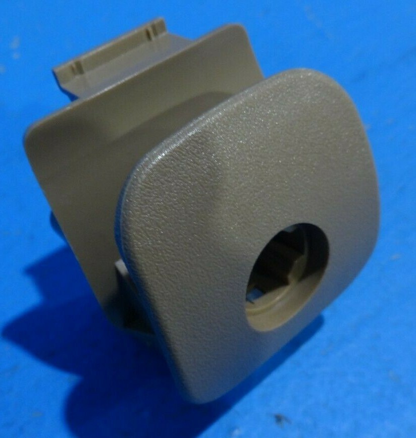 1997-2004 C5 CORVETTE GLOVE BOX LATCH LIGHT OAK 10328824
