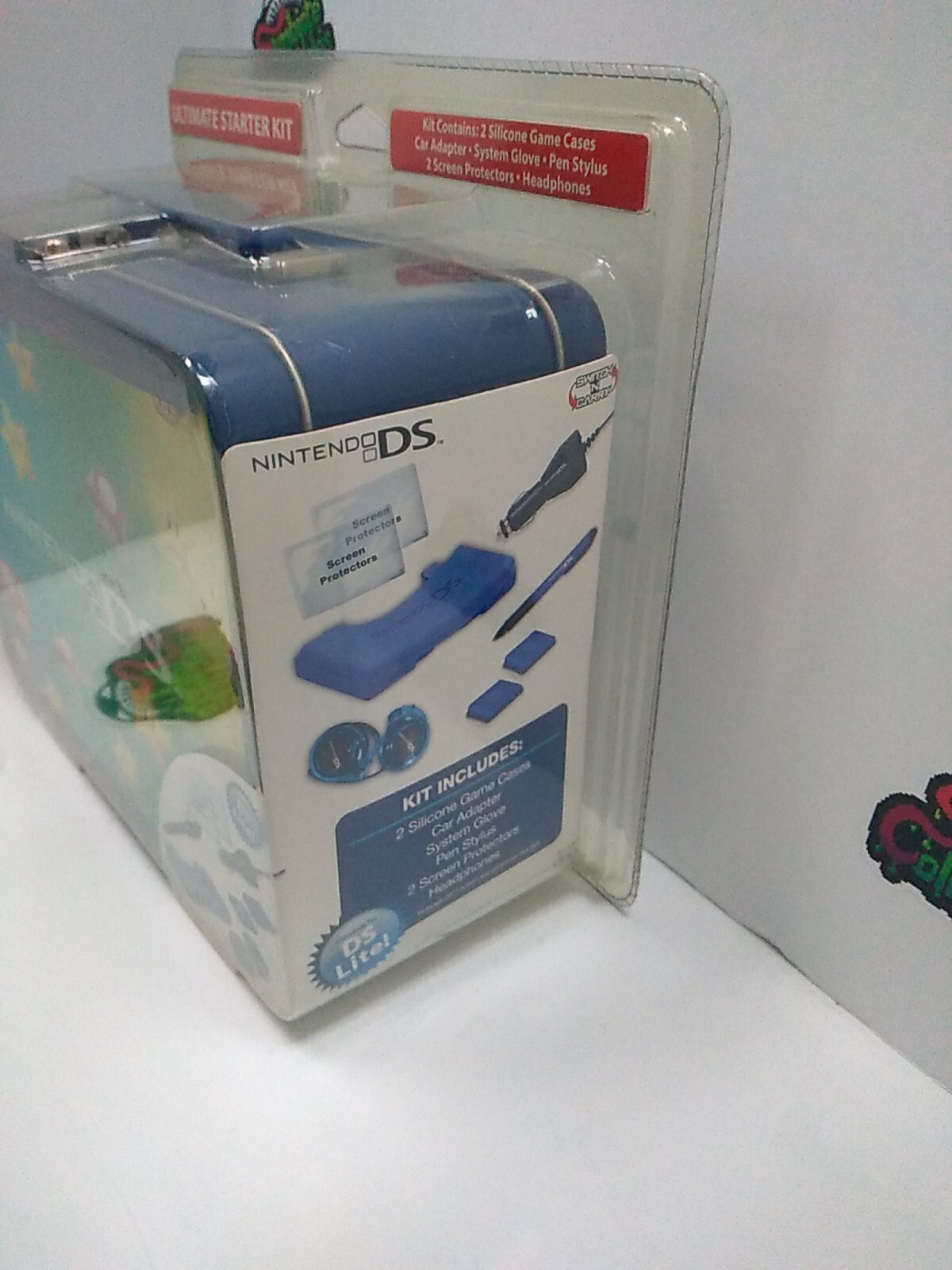 NINTENDO DS LITE ULTIMATE STARTER KIT LUNCH BOX *NEW*