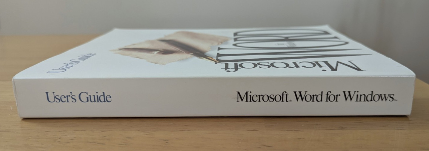 Microsoft Word for Windows Version 2.0 User's Guide 1991-1992 -No discs included
