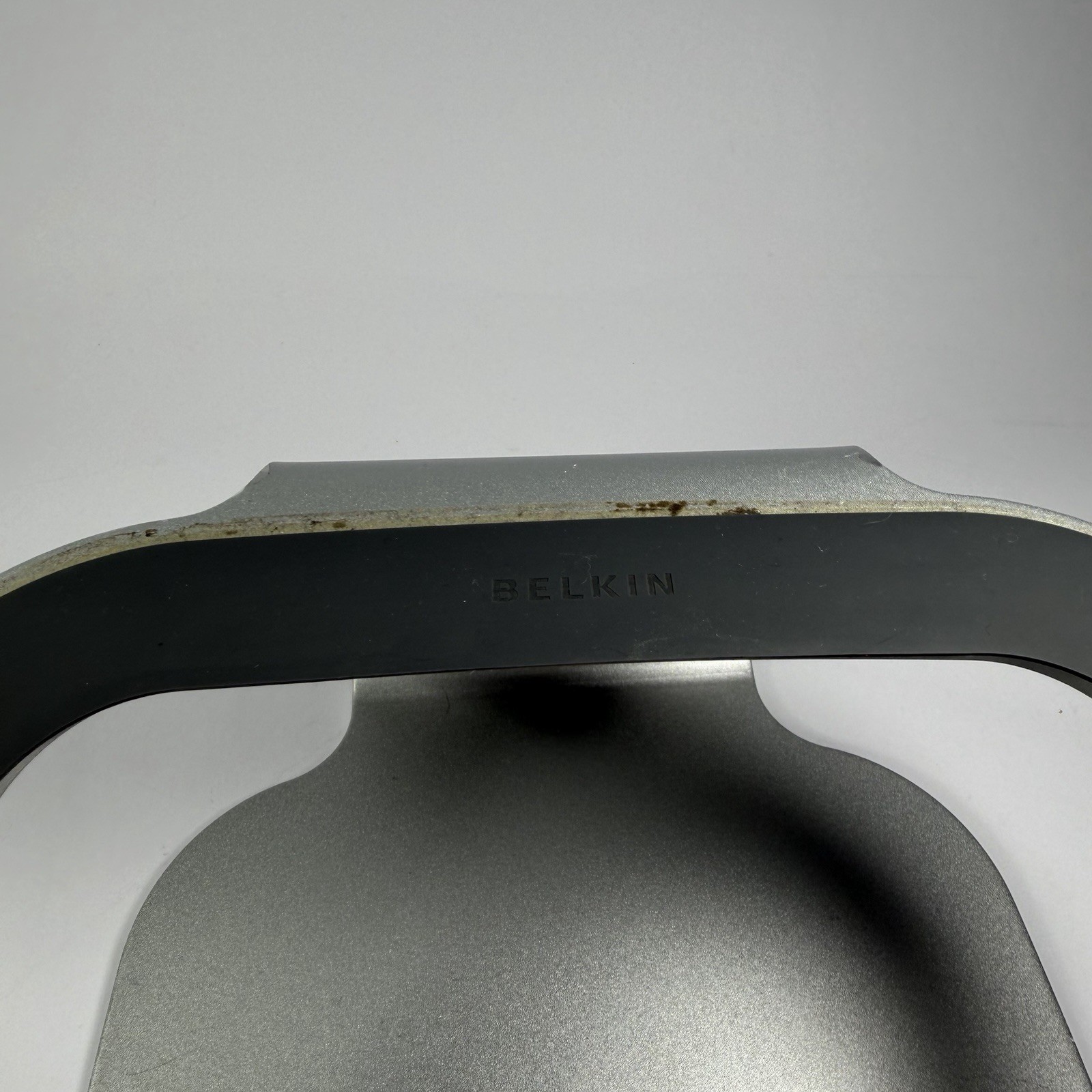 Belkin Zerostand