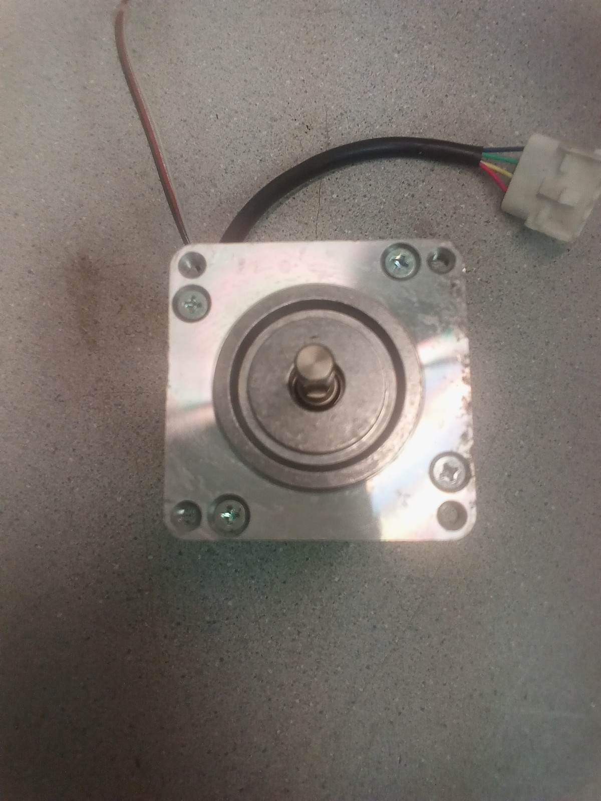MINEBEA MOTOR/STEPPER MOTOR. 23KM-K043-04W