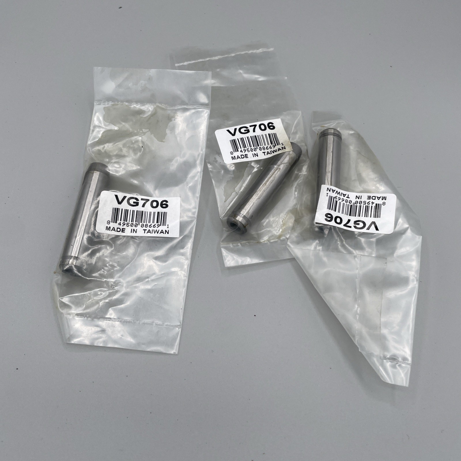 Engine Valve Guides VG706 Set of 3 Metal Valve Guides New Other Made in Taiwan