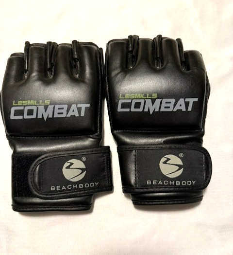 Les Mills Combat Gloves Beachbody MMA Training Boxing Workout Gym Size Medium
