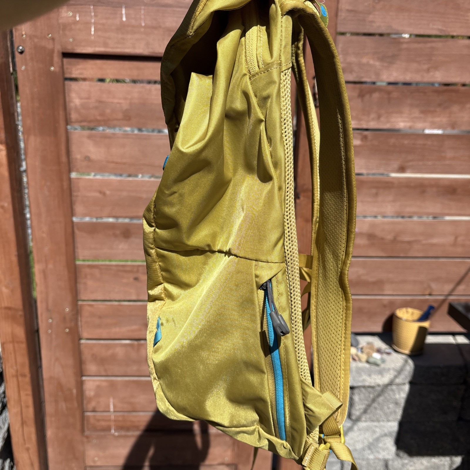 Gregory Nano 18 Hydration Backpack — Unisex, Yellow/Blue