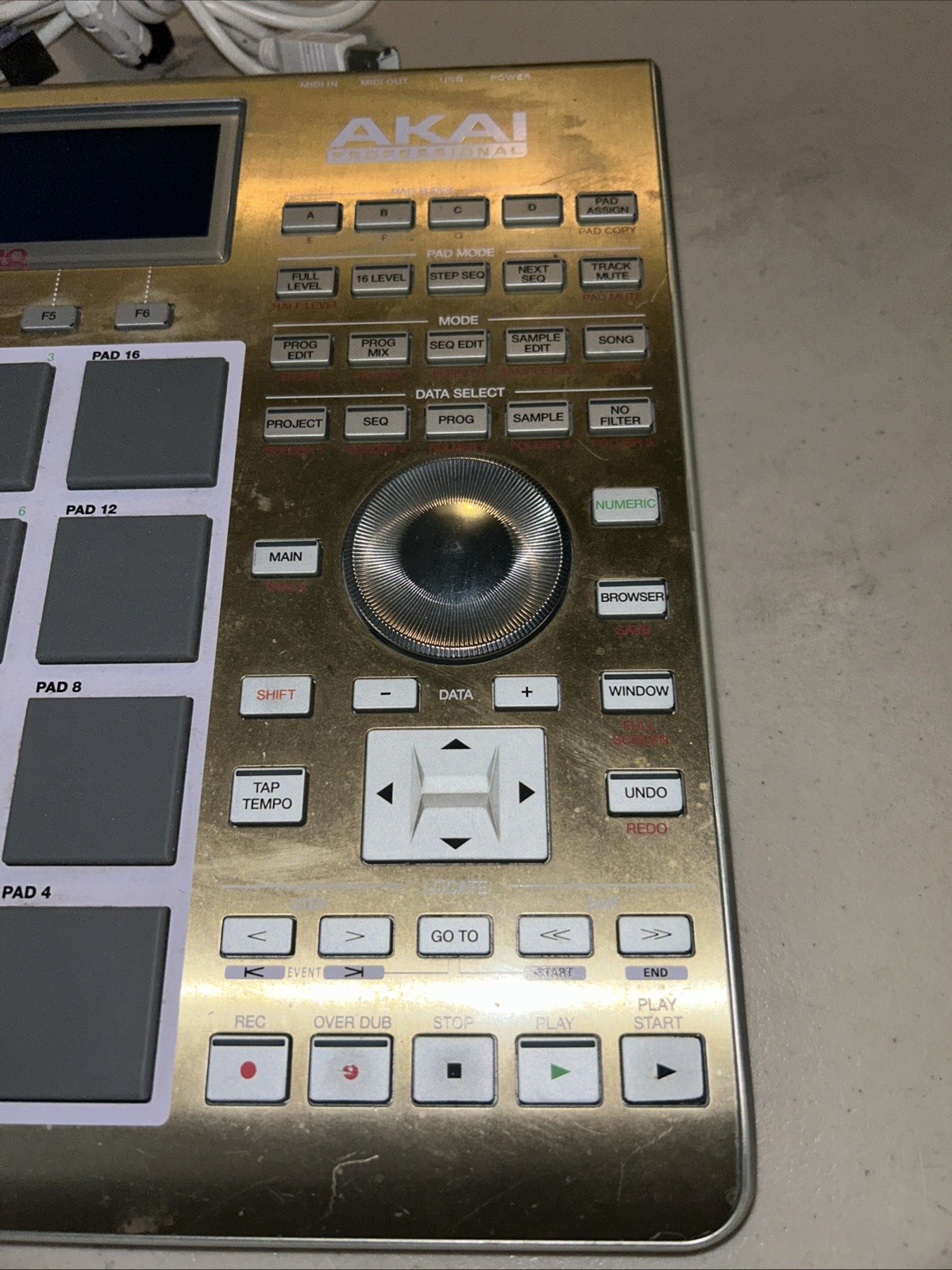 Akai Professional MPC Studio GOLD Sampler Drum Machine Controller PEDAL PAD