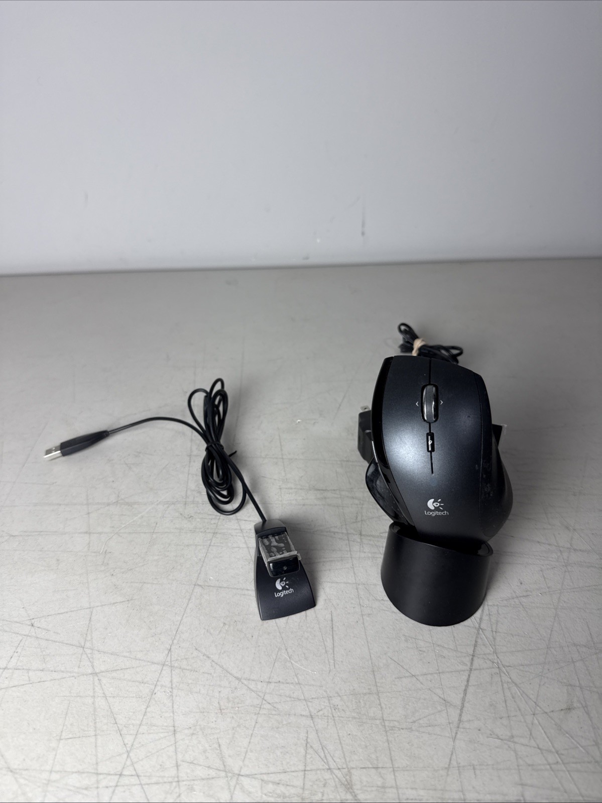 Logitech M-RCL124 Bluetooth Wireless Laser Mouse & Charging Dock + Rec