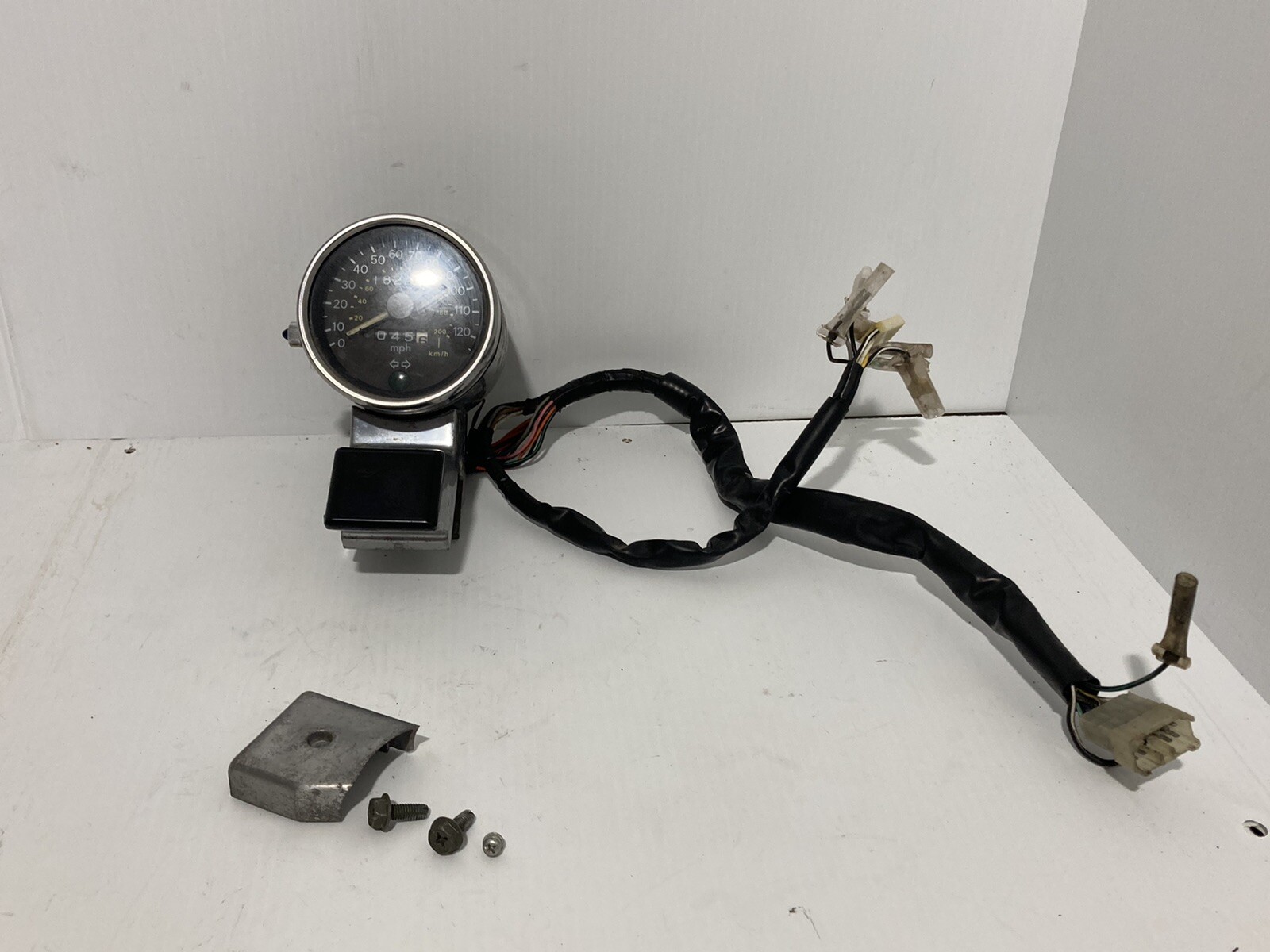 2002 Suzuki Intruder Vs800 Gauges (18,300 Miles) (OEM)