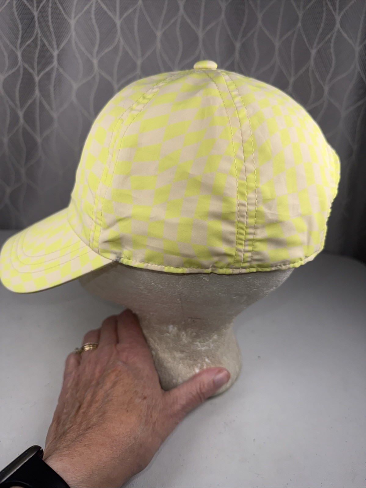 Checked Fluorescent Yellow White Light Wt Women’s Hat Cap Strap Buckle unbranded